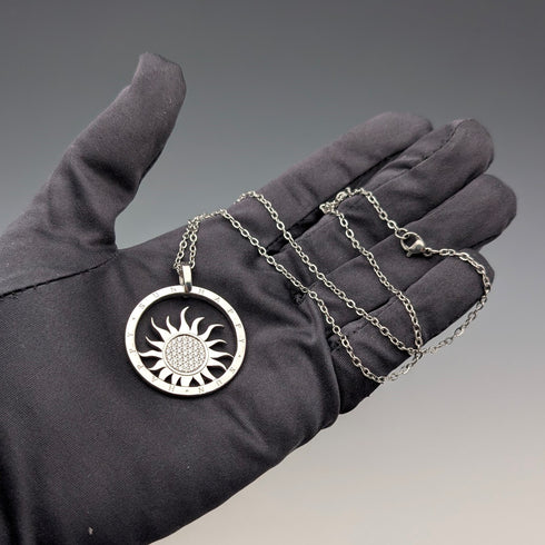 ヴィンテージ 純銀製ペンダント 太陽デザイン 11.5g ネックレス付き